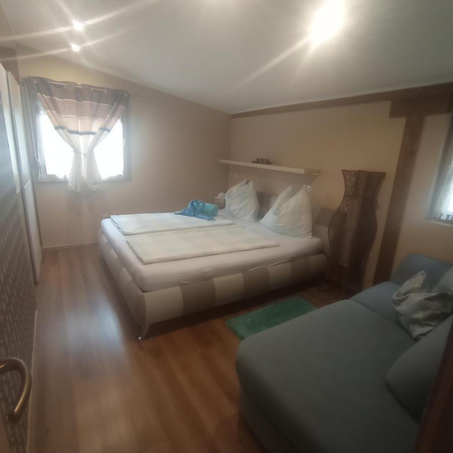 Rozsa Apartman Alsóörs Eksteriør billede