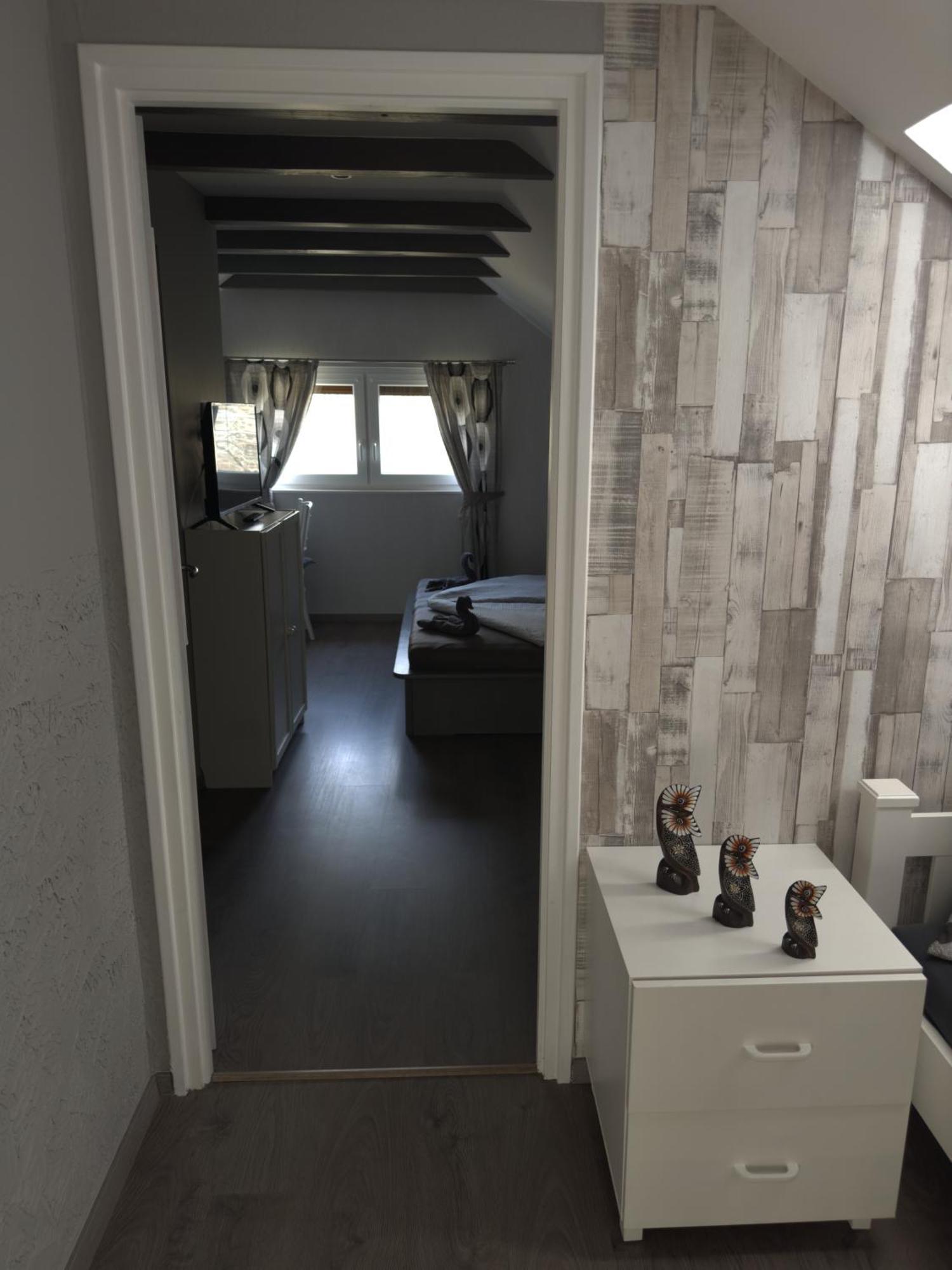 Rozsa Apartman Alsóörs Værelse billede